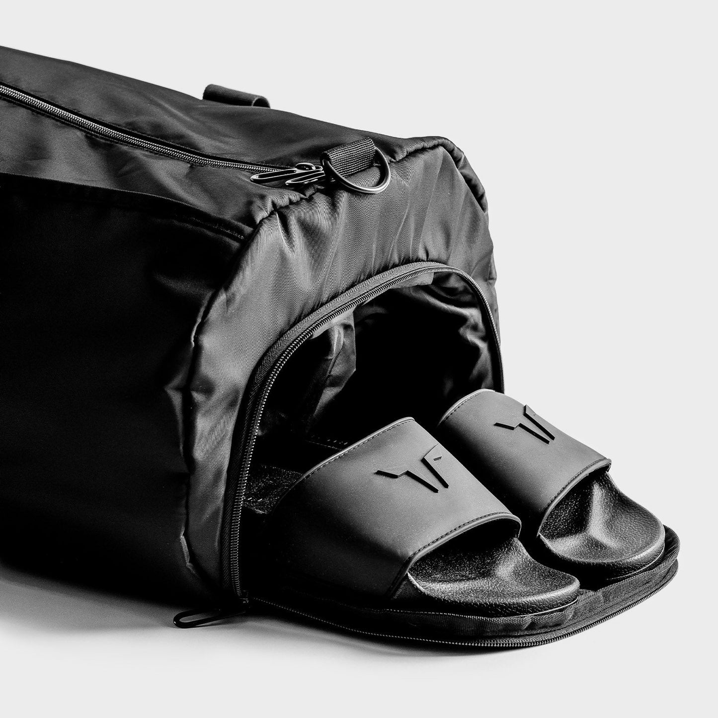 core-onyx-holdall-large
