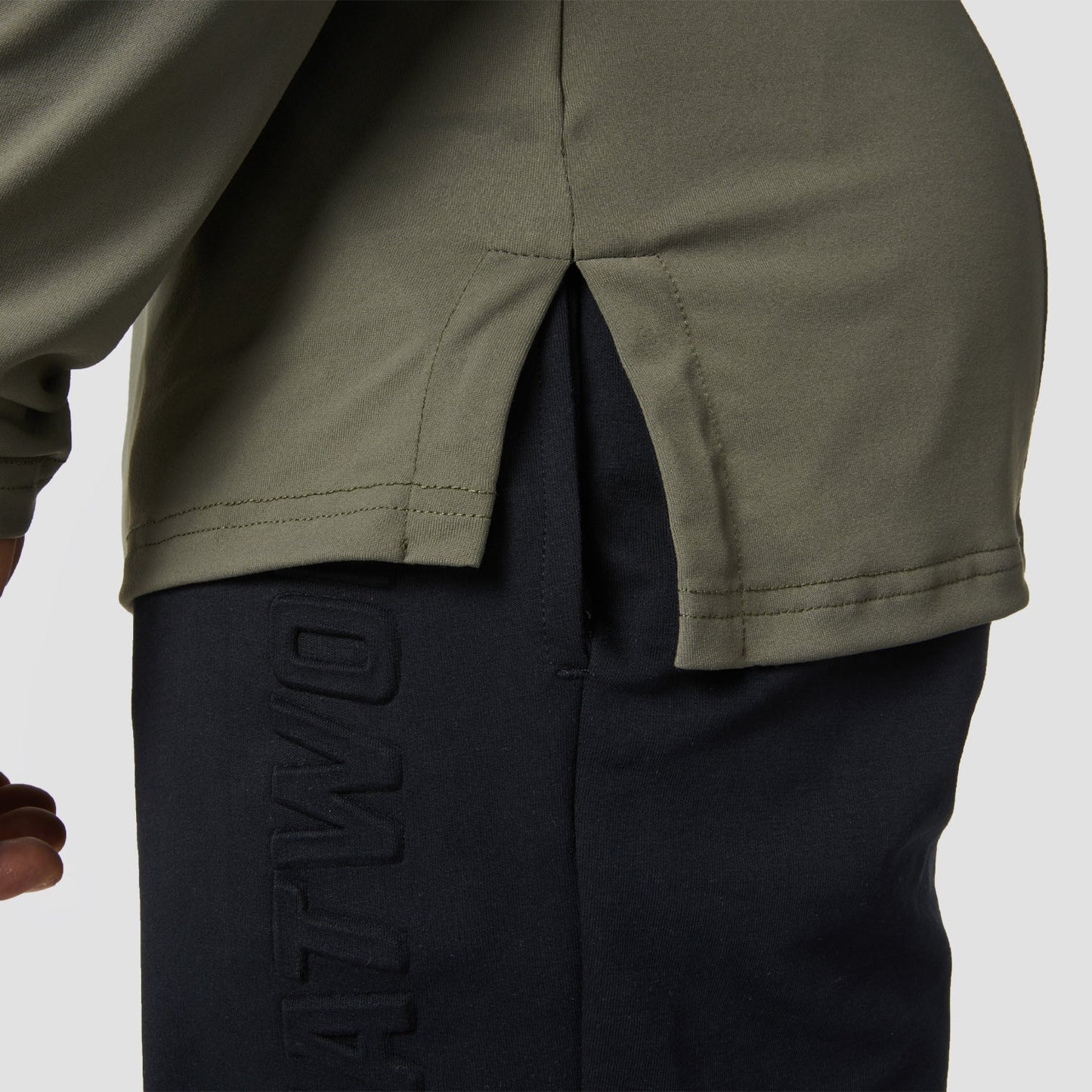 squatwolf-running-tops-for-men-core-running-top-khaki-long-sleeves-gym-wear