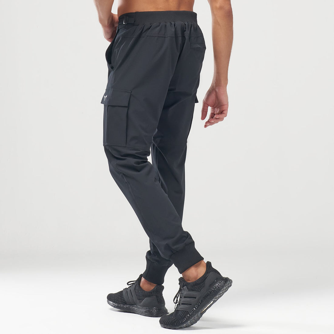 squatwolf-gym-wear-code-smart-cargo-trousers-black-workout-pants-for-men