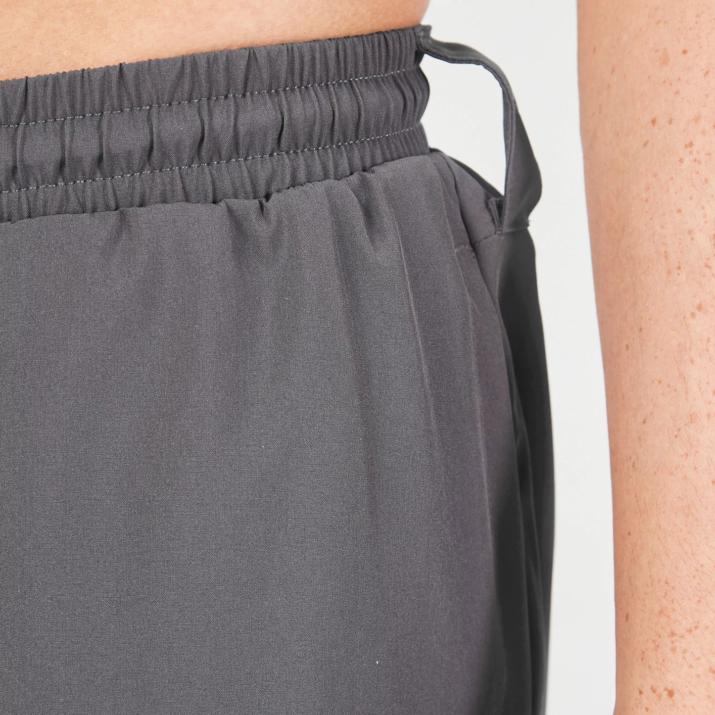 squatwolf-gym-wear-essential-pro-7-inch-shorts-asphalt-workout-short-for-men