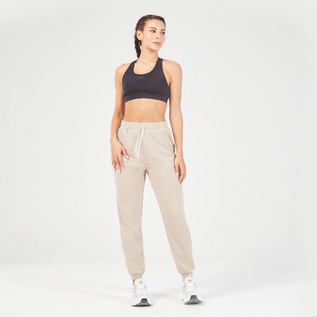 squatwolf-workout-clothes-essential-relaxed-joggers-cobblestone-gym-pants-for-women