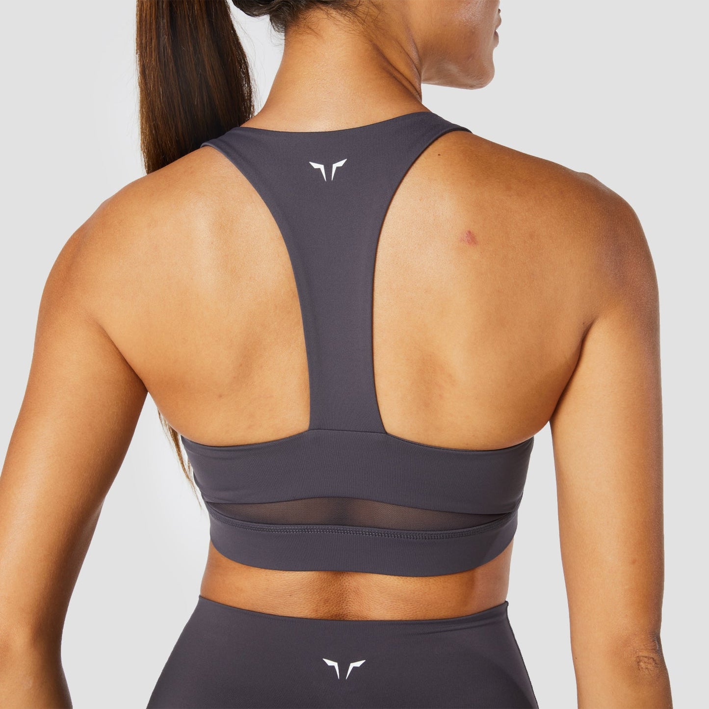 squatwolf-workout-clothes-core-agile-bra-charcoal-sports-bra-for-gym