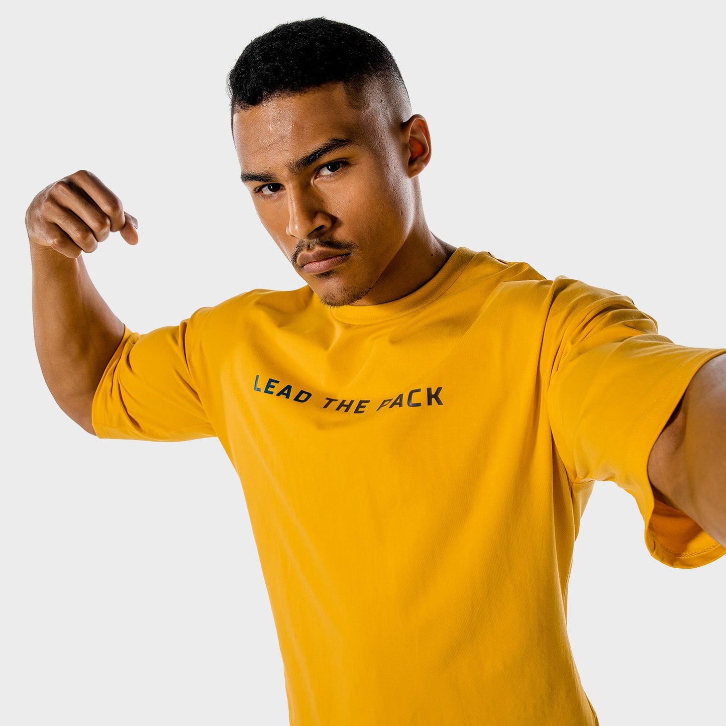 squatwolf-gym-t-shirts-for-women-the-pack-oversize-tee-yellow-workout-clothes