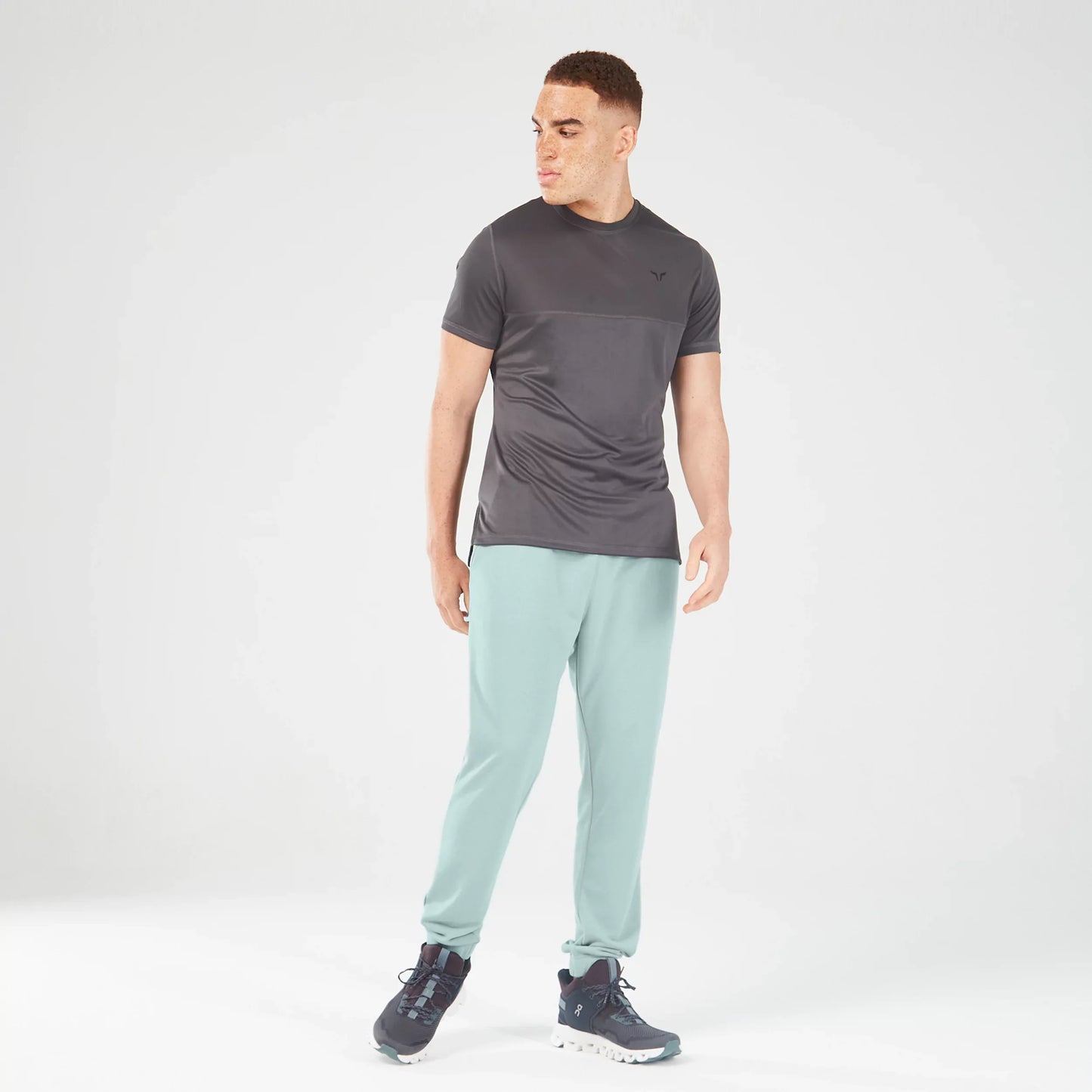 squatwolf-gym-wear-essential-contrast-tee-asphalt-workout-shirts-for-men