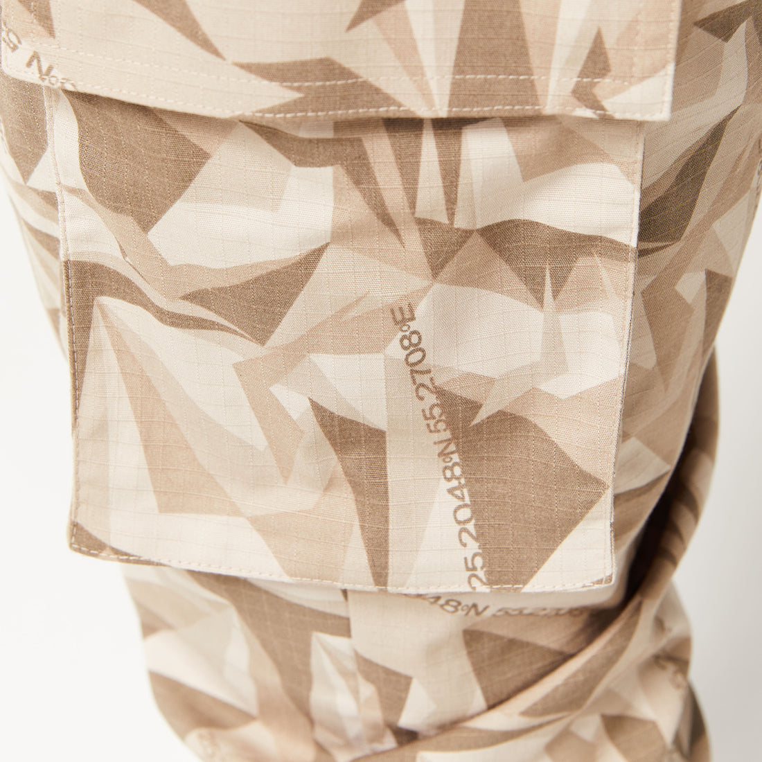 squatwolf-gym-wear-code-camo-cargo-pants-brown-workout-pants-for-men