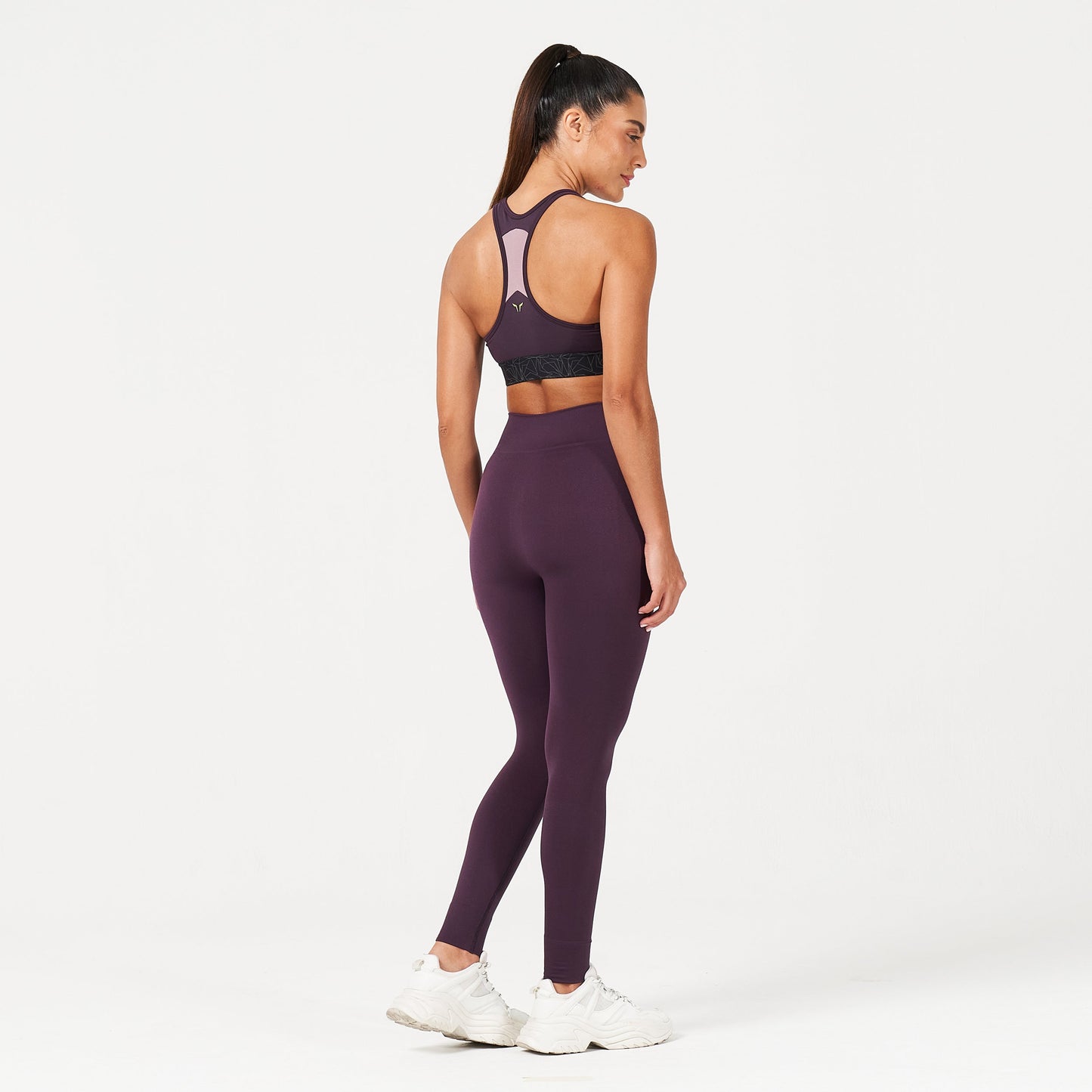 squatwolf-workout-clothes-lab360-tdry-sports-bra-plum-perfect-sports-bra-for-gym