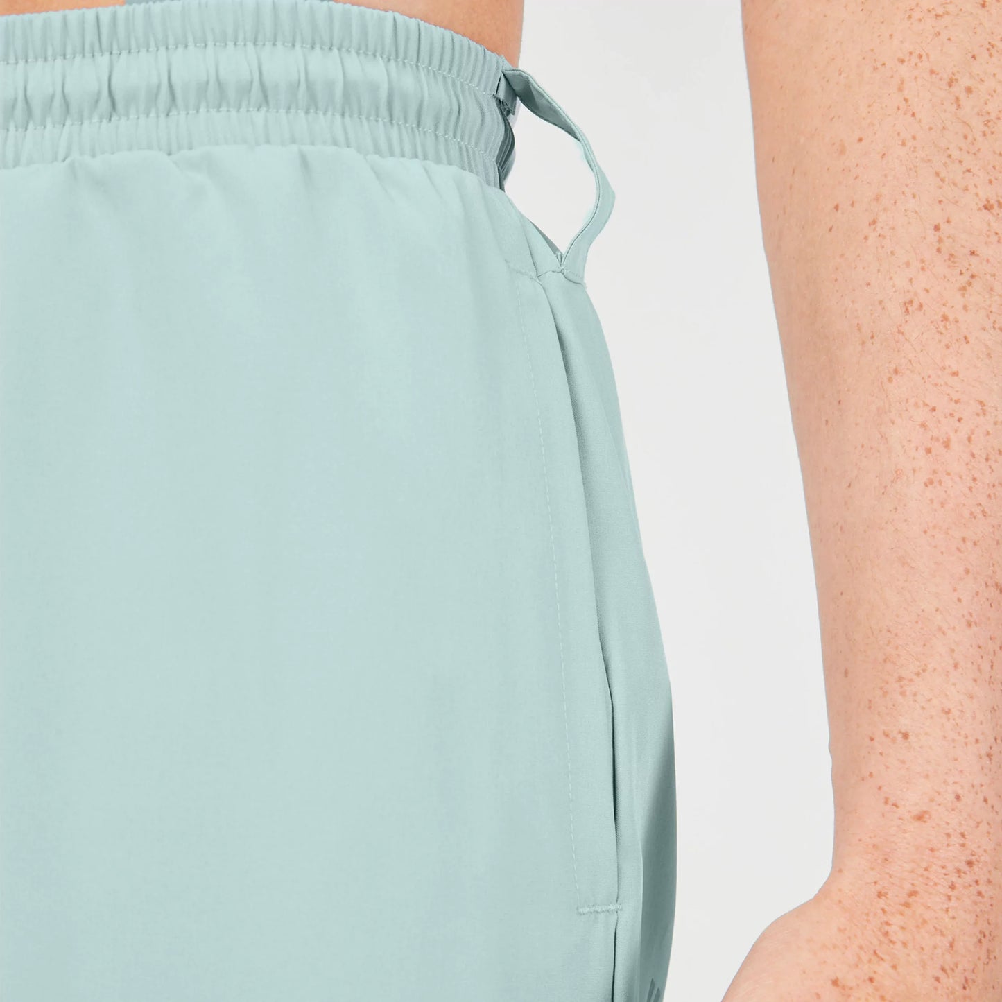 squatwolf-gym-wear-essential-pro-5-inch-shorts-gray-mist-workout-short-for-men