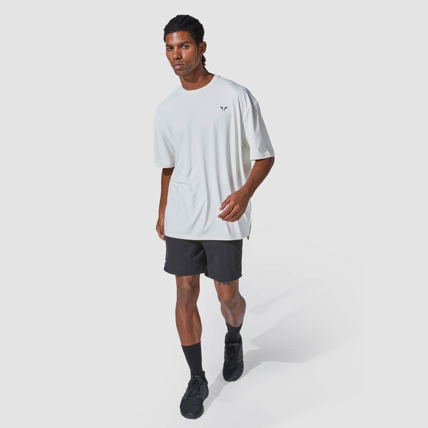 squatwolf-gym-wear-graphic-waves-eye-oversized-tee-white-workout-t-shirts-for-men