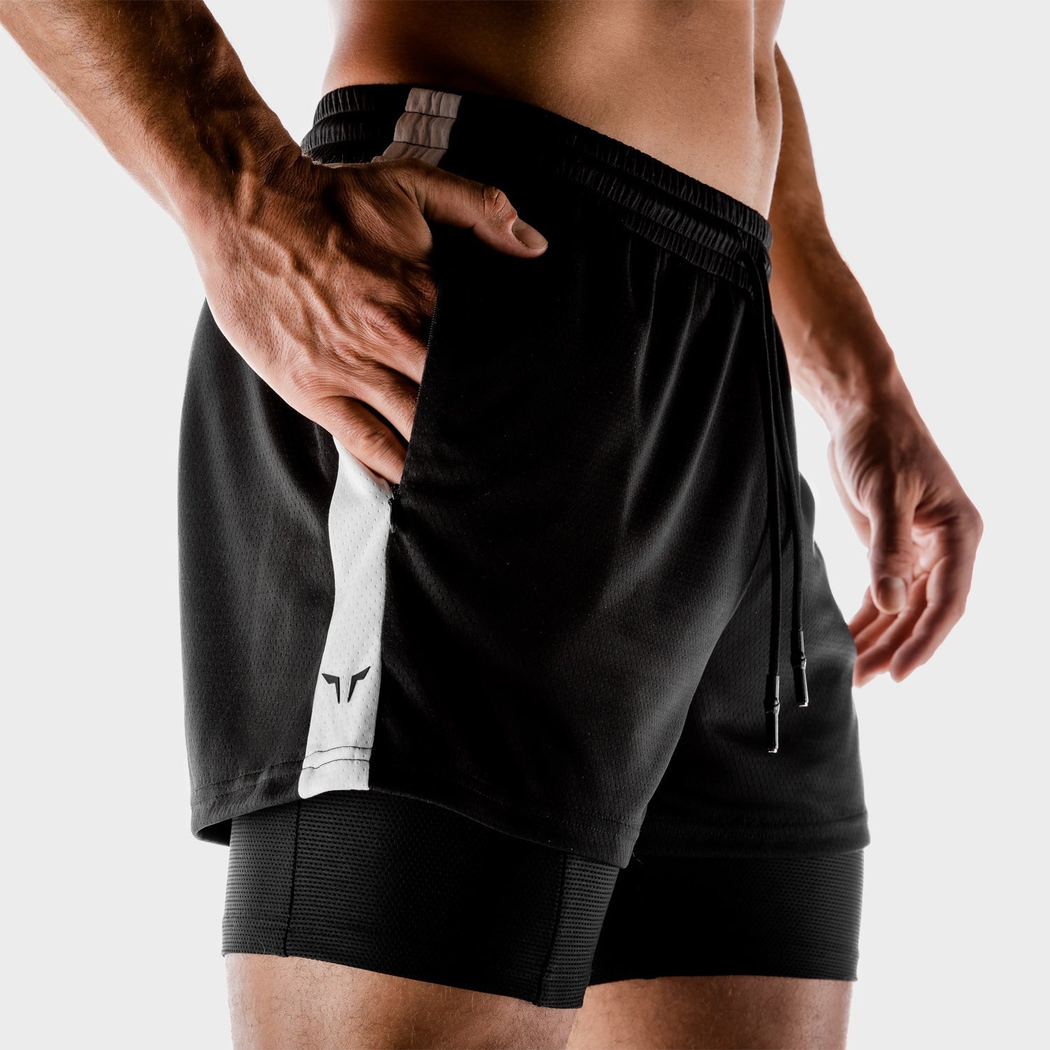 squatwolf-gym-wear-hybrid-performance-2-in-1-shorts-black-workout-shorts-for-men
