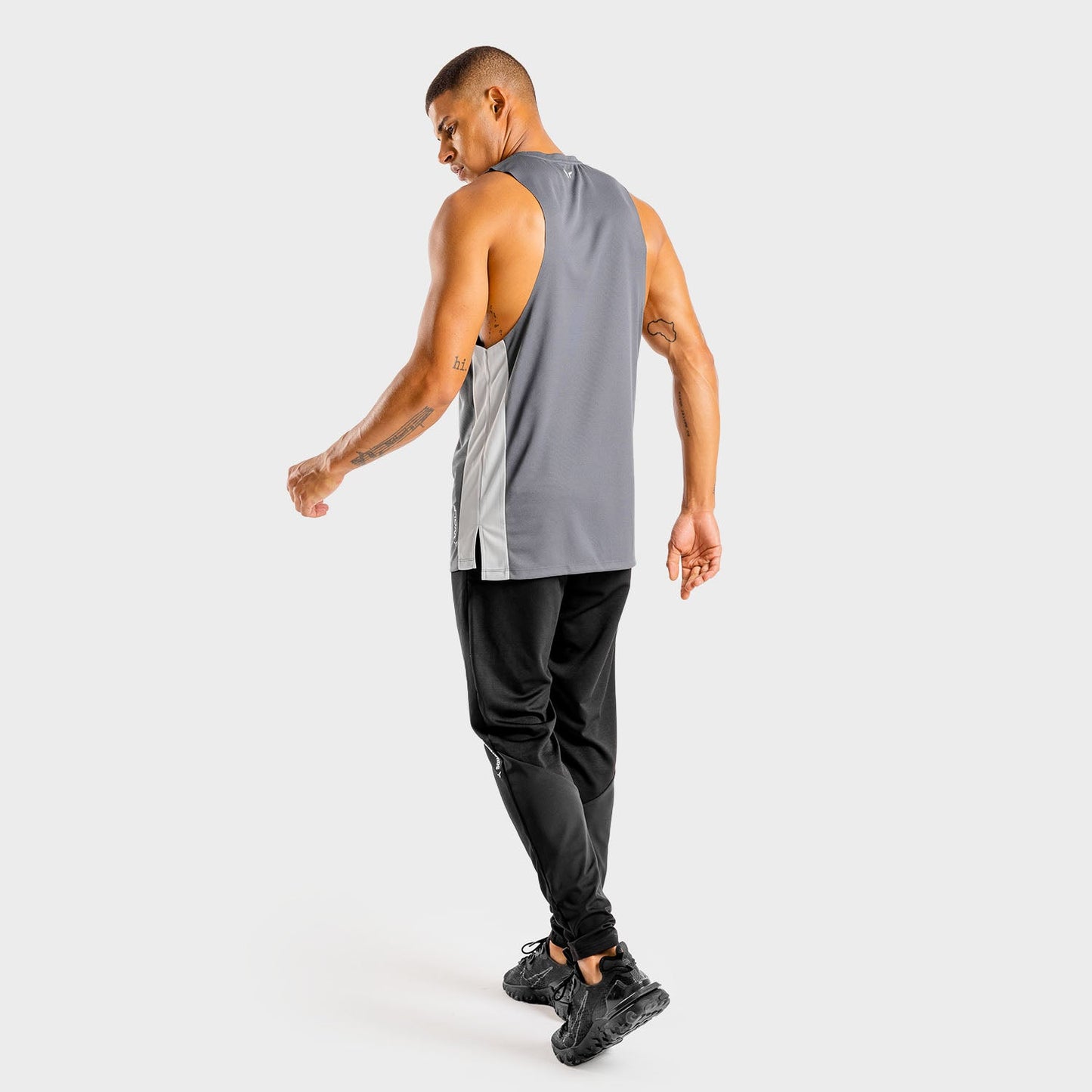squatwolf-workout-tank-tops-for-men-flux-basketball-tank-charcoal-gym-wear