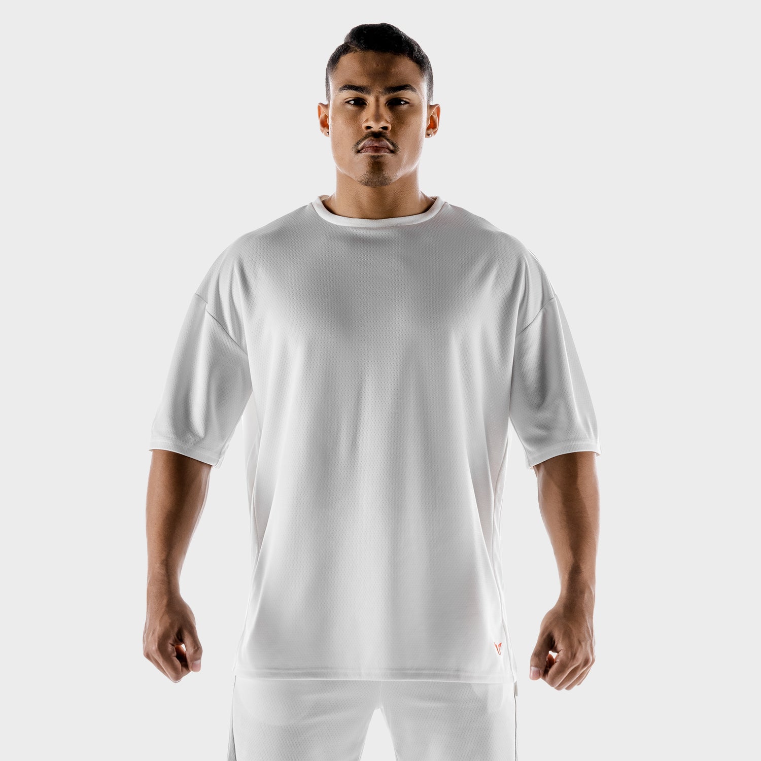 squatwolf-gym-wear-hybrid-2-0-oversize-tee-white-workout-shirts-for-men