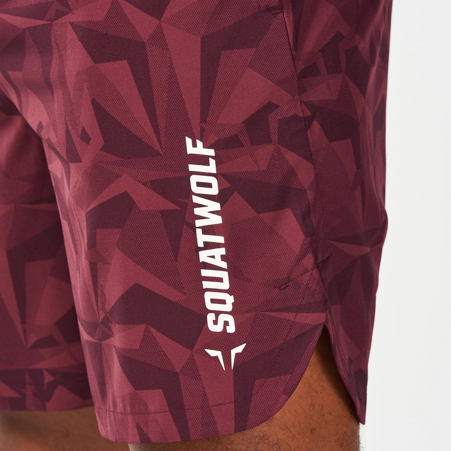 Warrior 7" Shorts 2.0 - Burgundy Dot Camo