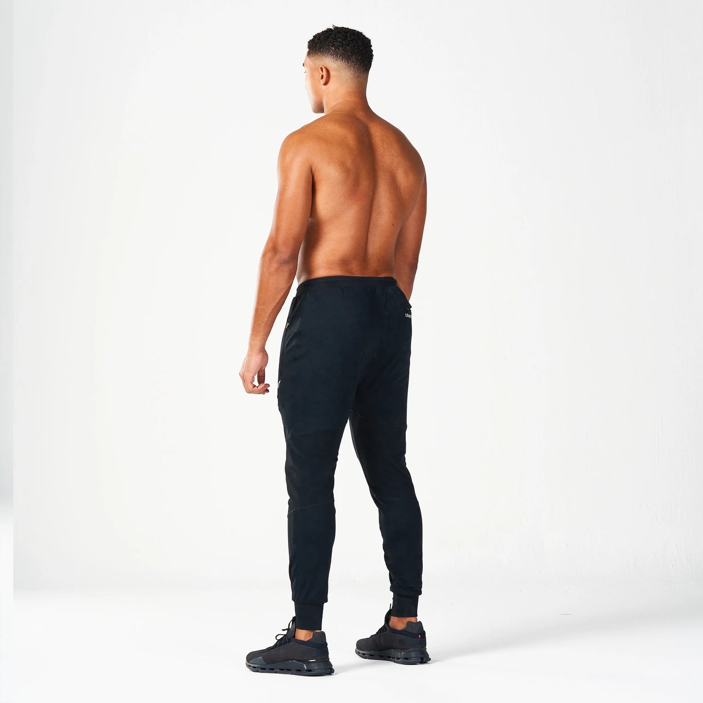 بنطال ستيتمنت مطور رياضي للركض بتصميم مضلع - أسود