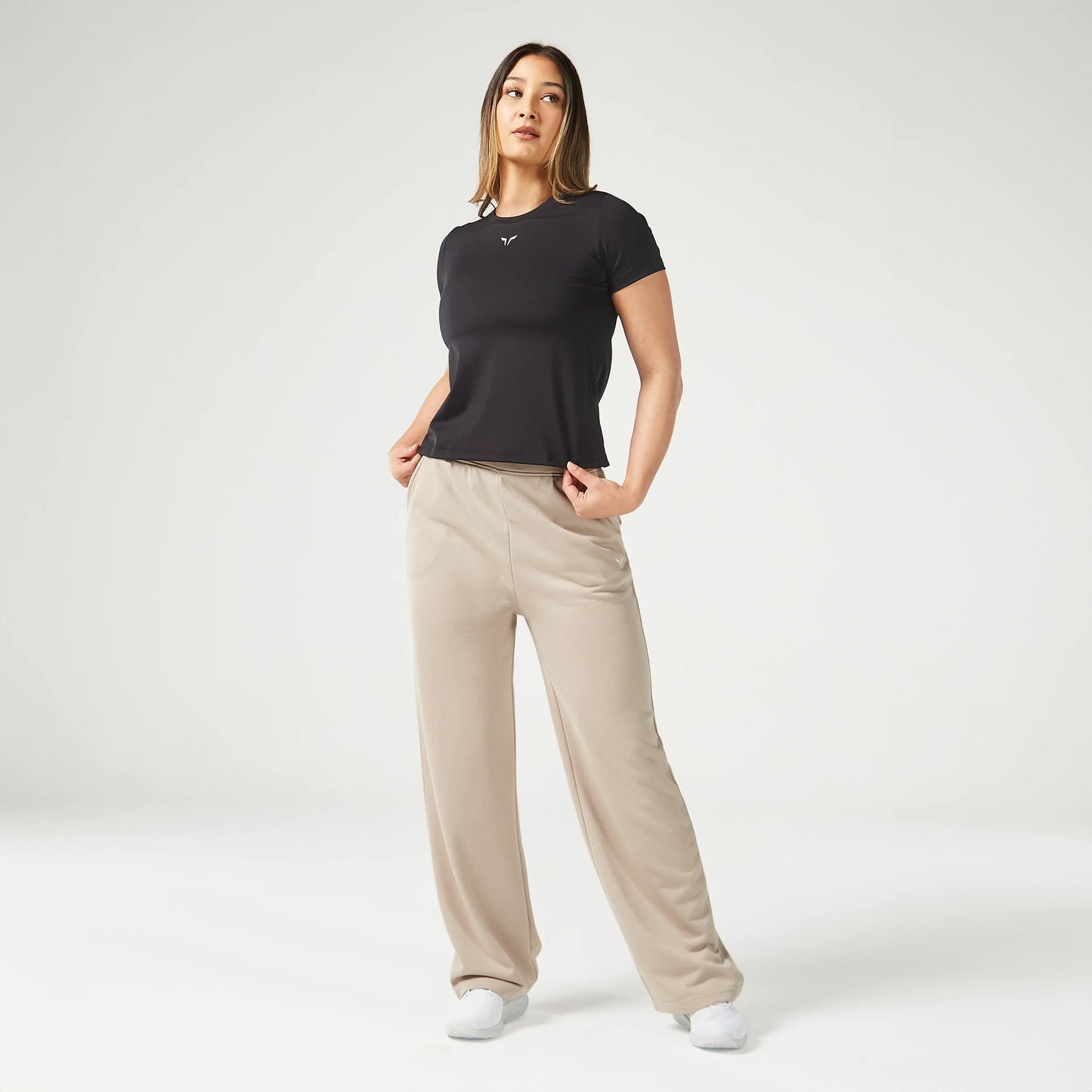 Essential Body Fit T-shirt - Black