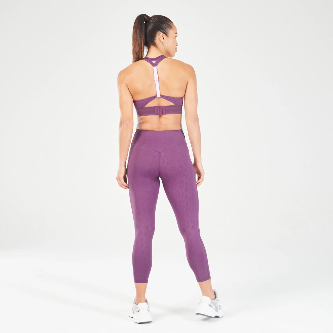 squatwolf-workout-clothes-serpent-zip-up-bra-shadow-purple-sports-bra-for-gym