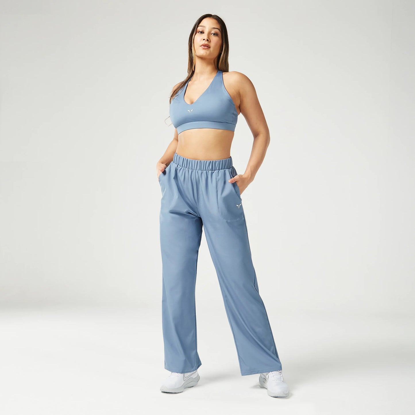 ايسينشال بنطلون رياضة مريح - أزرق