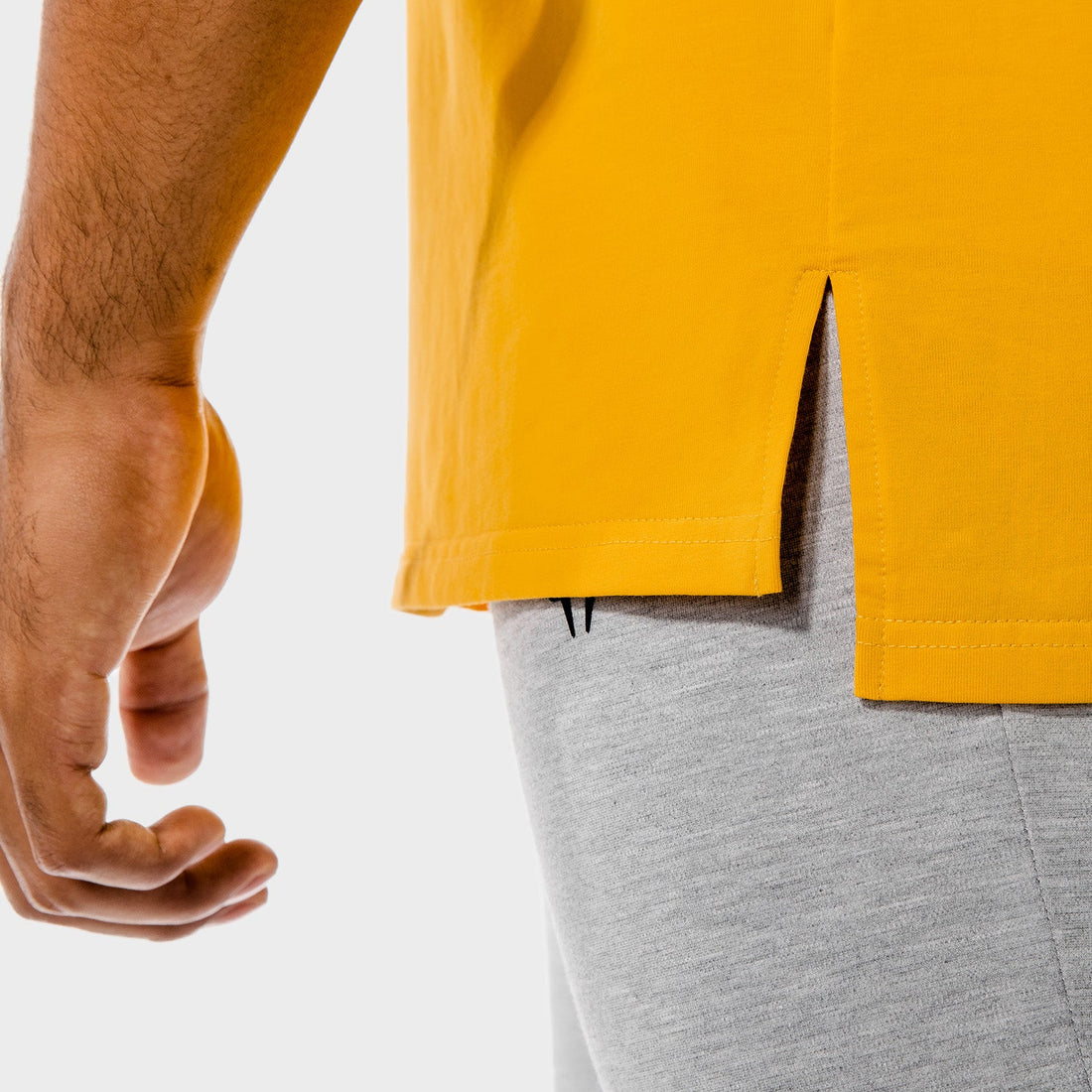 squatwolf-gym-t-shirts-for-women-the-pack-oversize-tee-yellow-workout-clothes