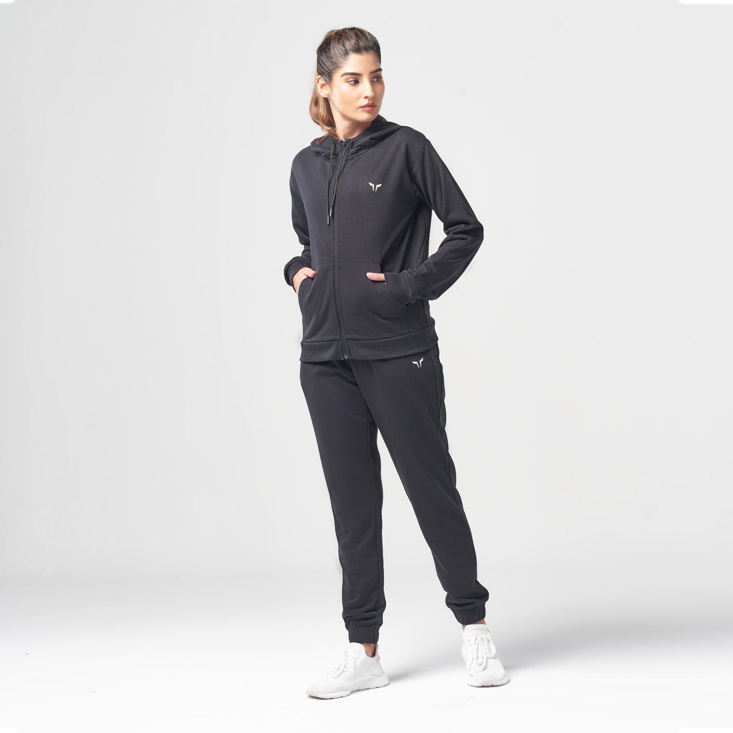 squatwolf-gym-wear-essential-zip-up-hoodie-black-workout-hoodie-for-women