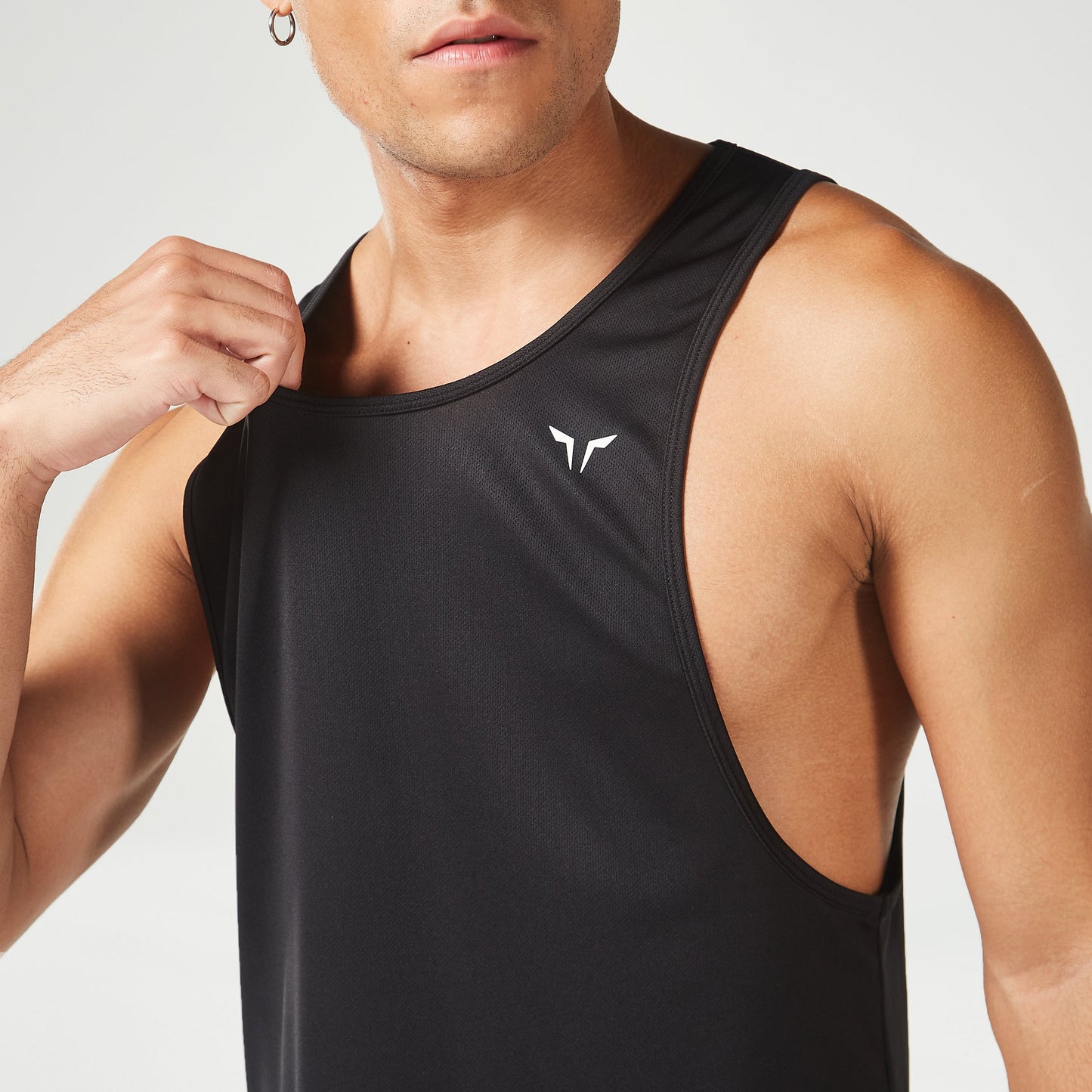 تانك خفيف - أسود