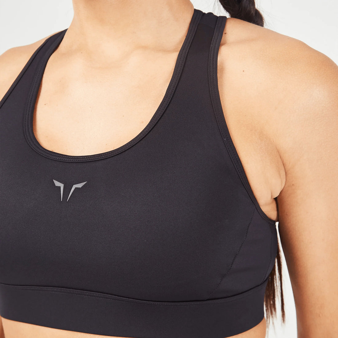 squatwolf-workout-clothes-essential-mid-impact-muscle-back-bra-black-sports-bra-for-gym