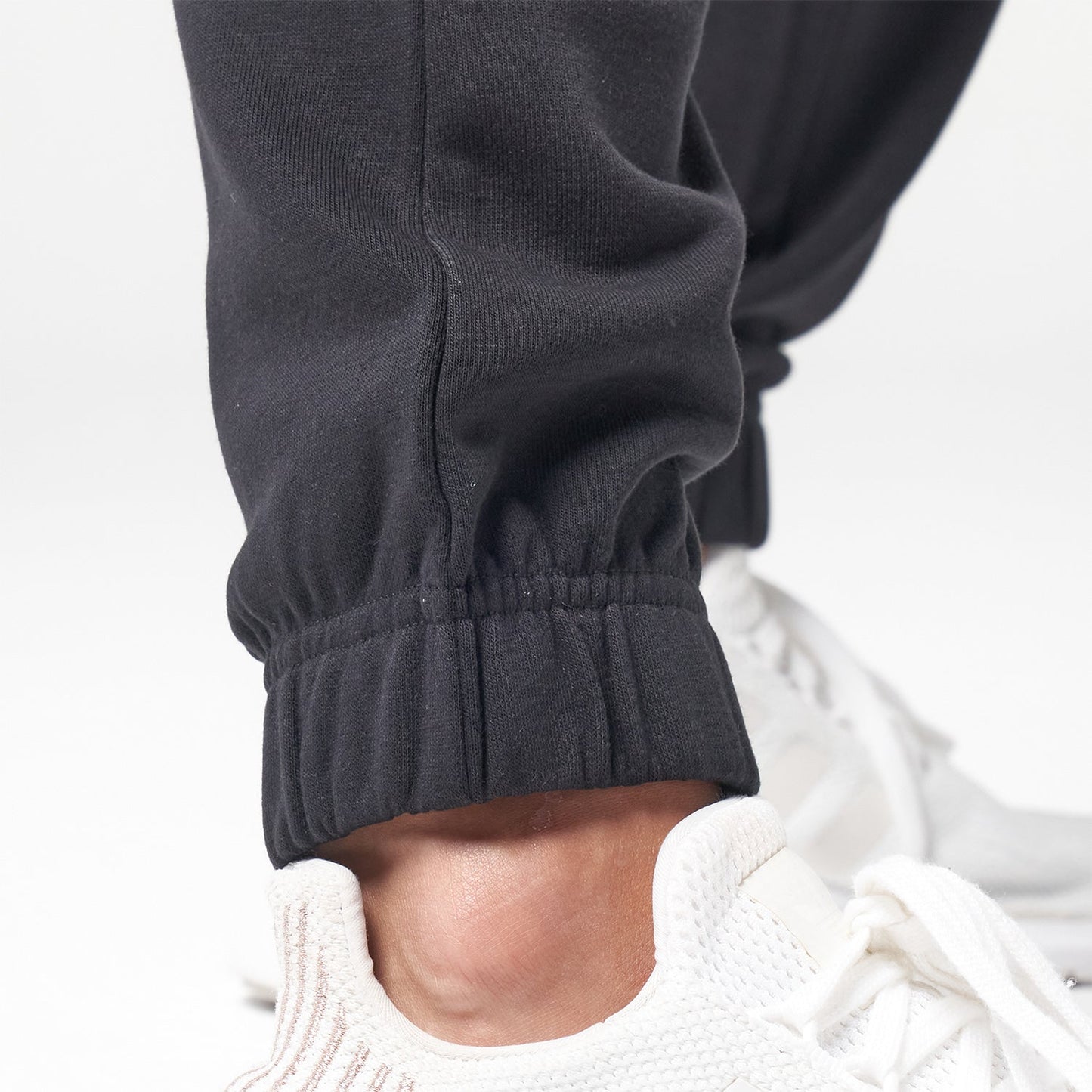 squatwolf-gym-wear-essential-joggers-black-workout-tee-for-women