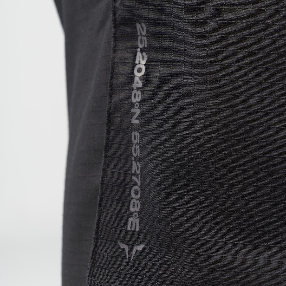 squatwolf-gym-wear-code-urban-cargo-shorts-black-workout-short-for-men