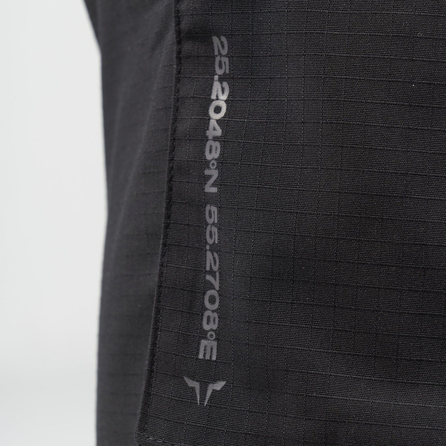 squatwolf-gym-wear-code-urban-cargo-shorts-black-workout-short-for-men