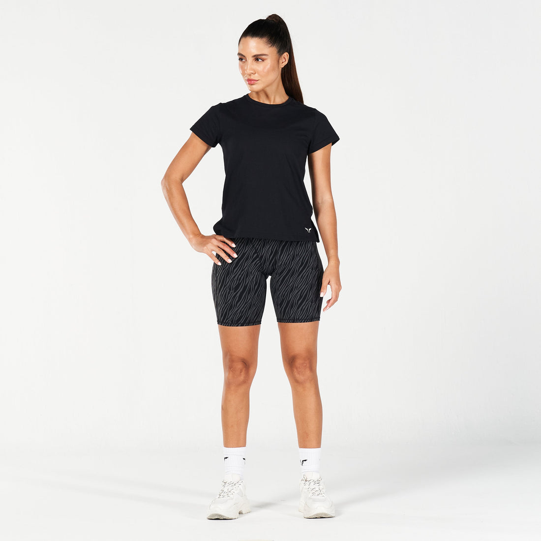 squatwolf-workout-clothes-core-wild-print-back-tee-black-gym-t-shirts-for-women