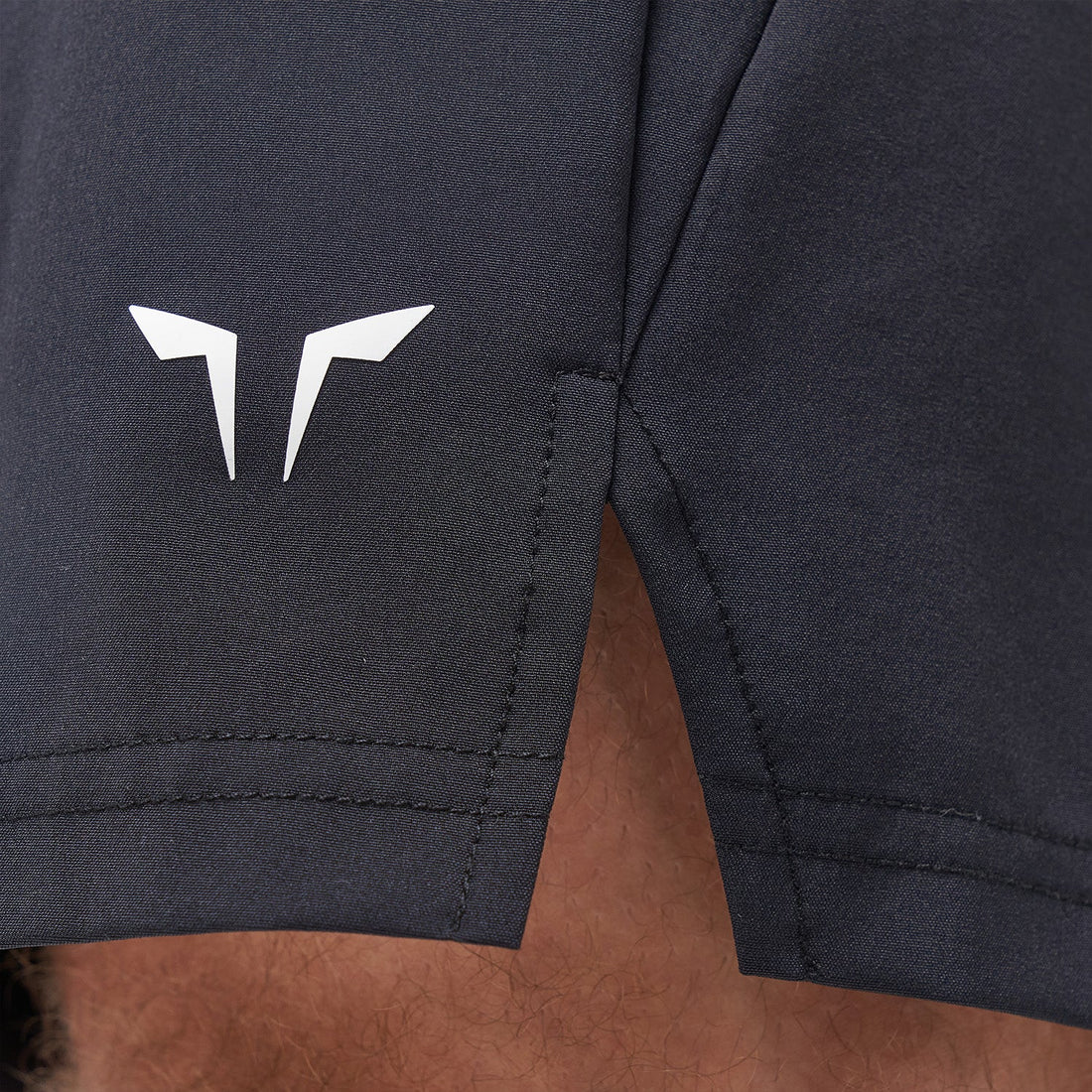 squatwolf-gym-wear-essential-9-inch-shorts-black-workout-short-for-men