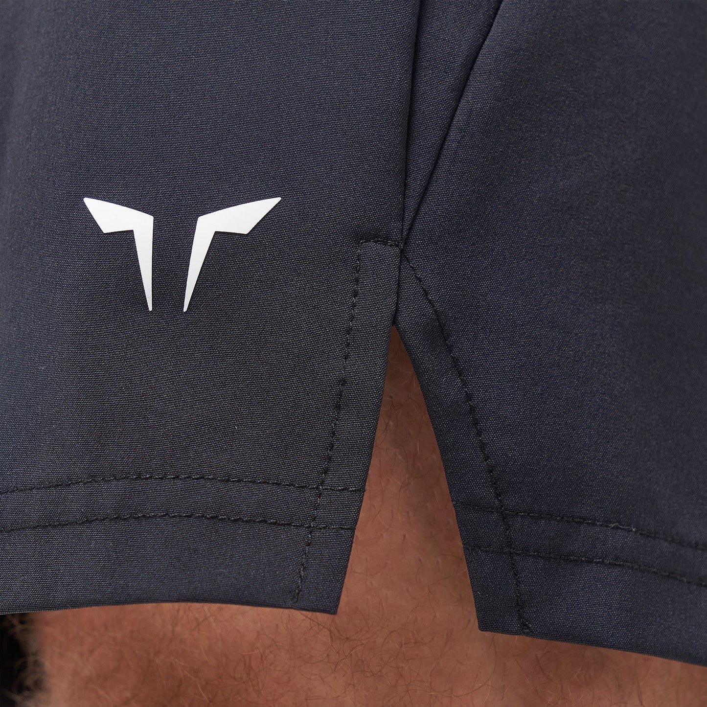 squatwolf-gym-wear-essential-9-inch-shorts-black-workout-short-for-men