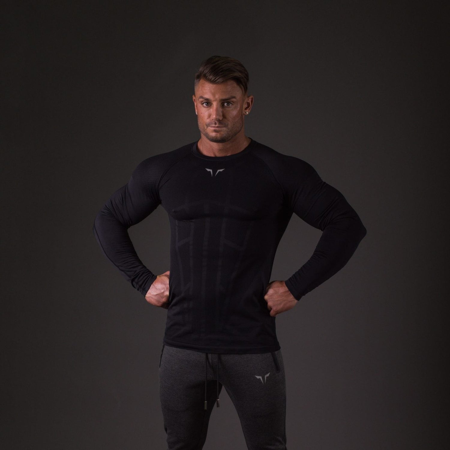 Seamless Spyder Tee - Black in Full Sleeves