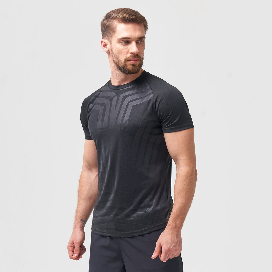 squatwolf-gym-wear-graphic-waves-eye-tee-black-workout-t-shirts-for-men