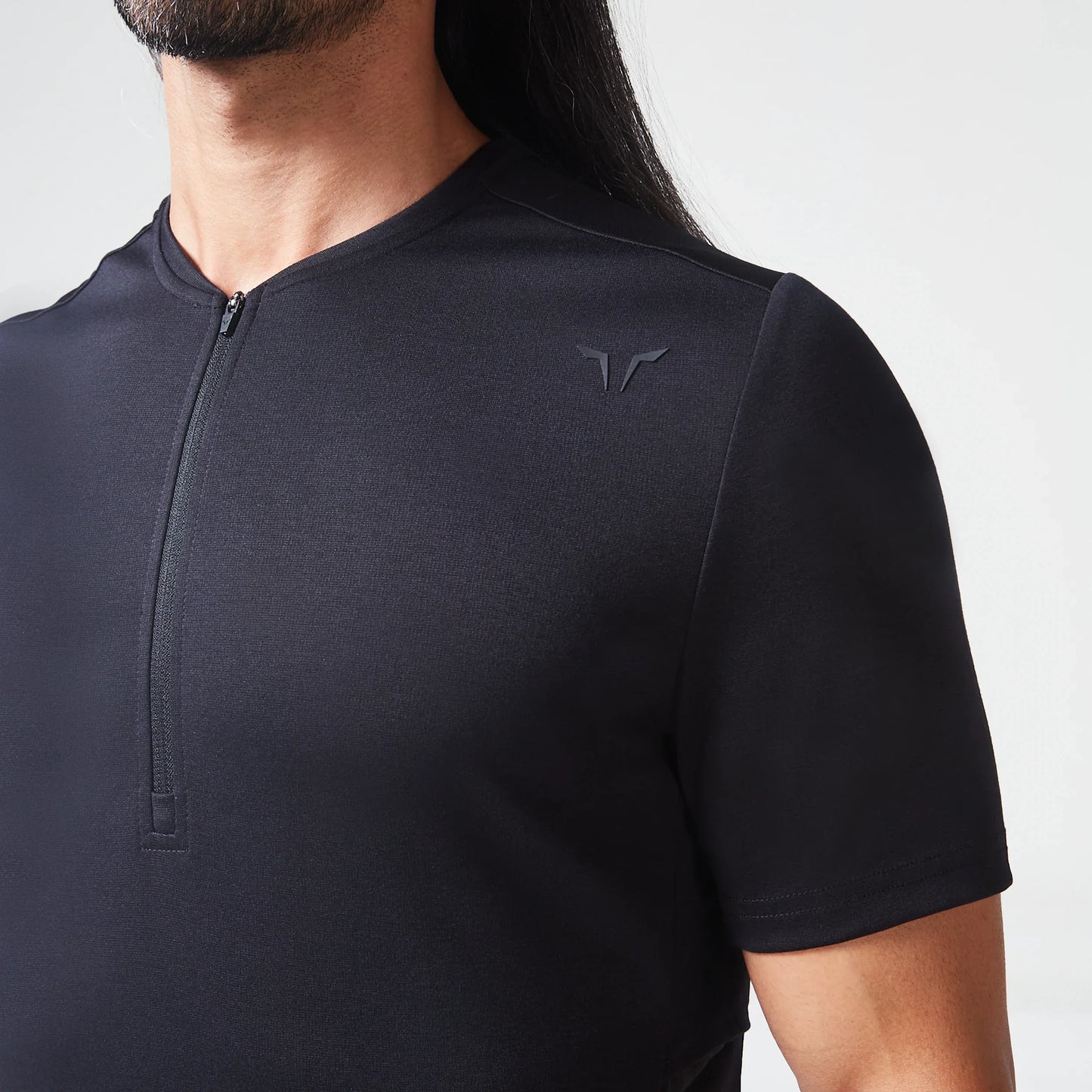 تيشيرت كود أوربان بسحاب - أسود 