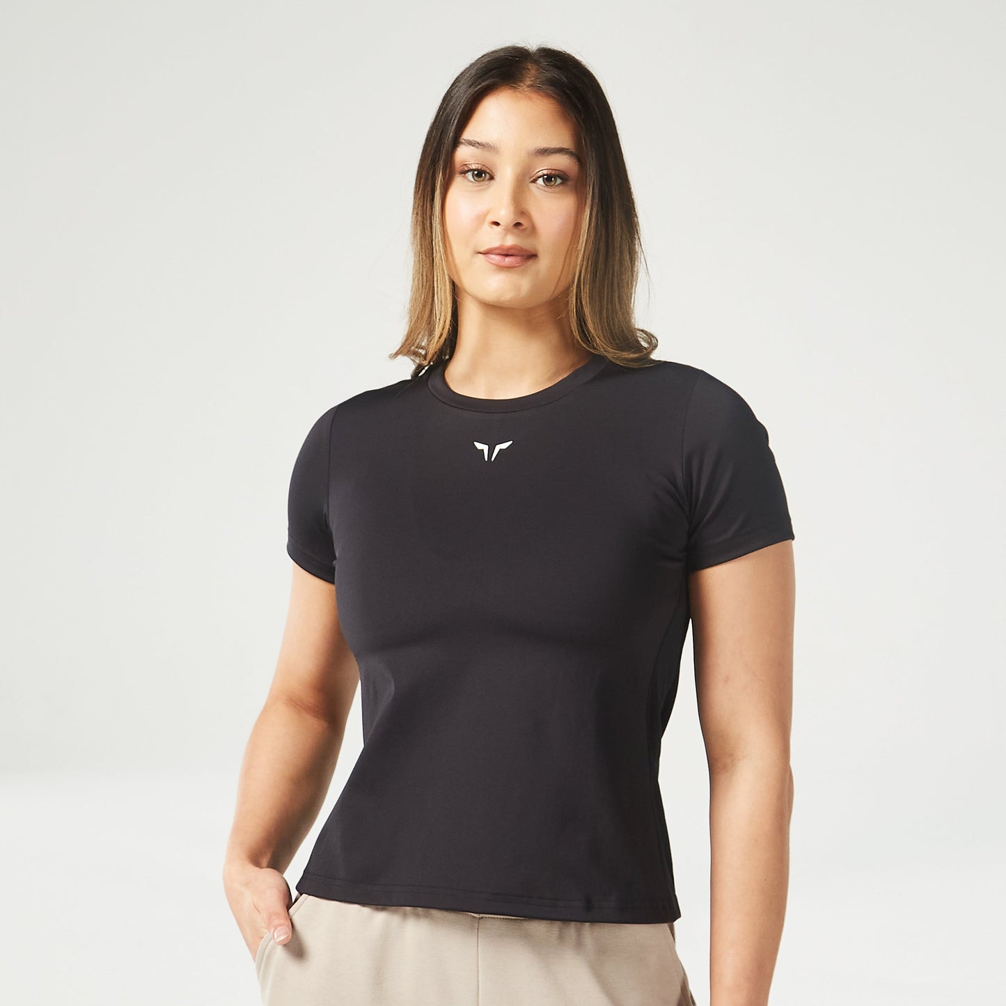 Essential Body Fit T-shirt - Black